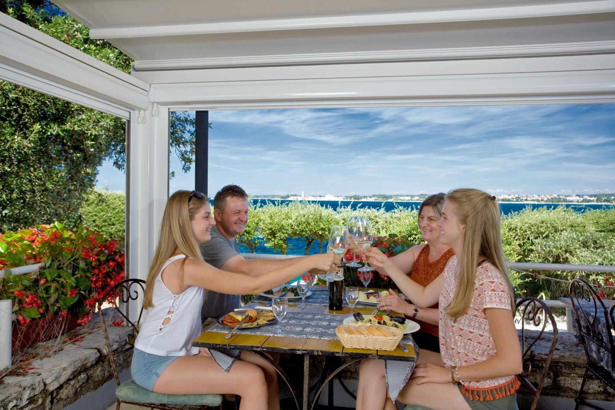 Lanterna Resort Tar-Vabriga 外观 照片