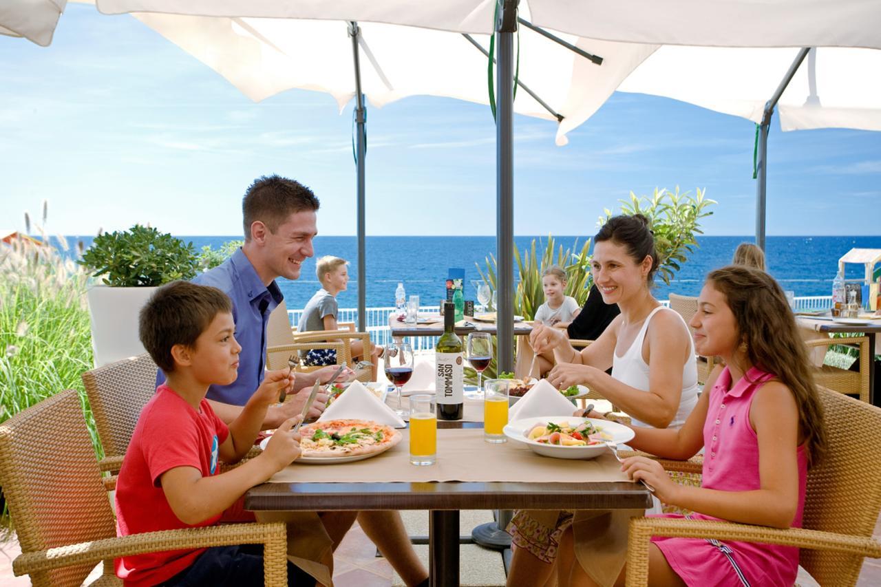 Lanterna Resort Tar-Vabriga 外观 照片